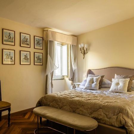 Palazzo Lari Sarzana Hotel Kültér fotó