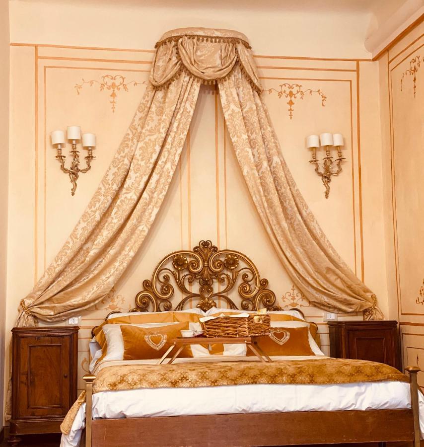 Palazzo Lari Sarzana Hotel Kültér fotó