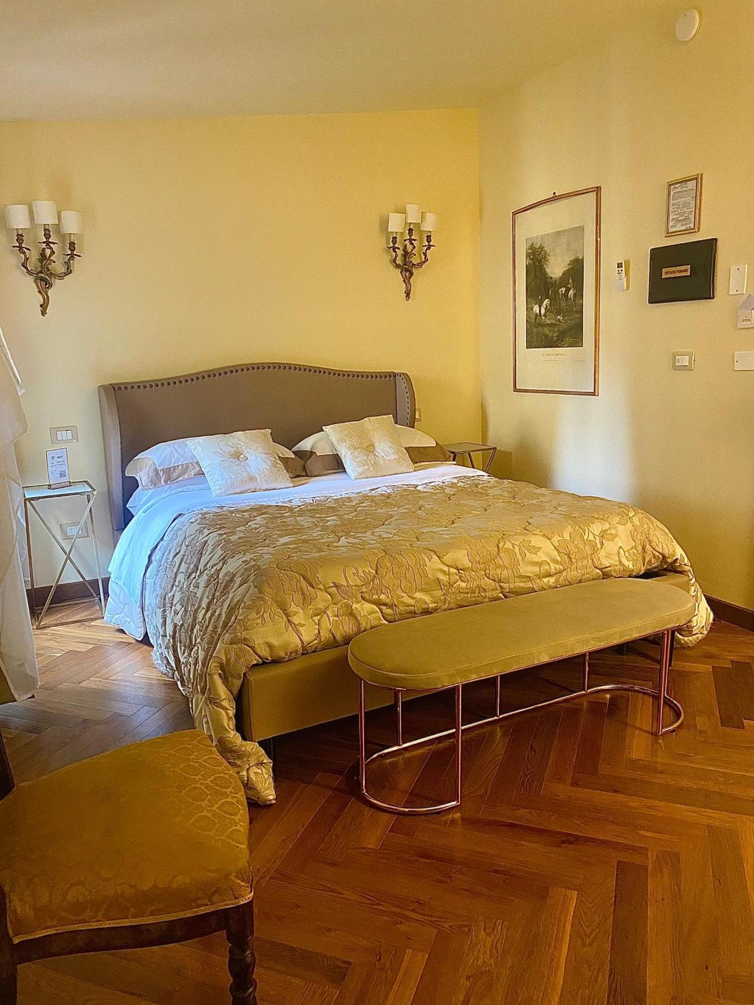 Palazzo Lari Sarzana Hotel Kültér fotó