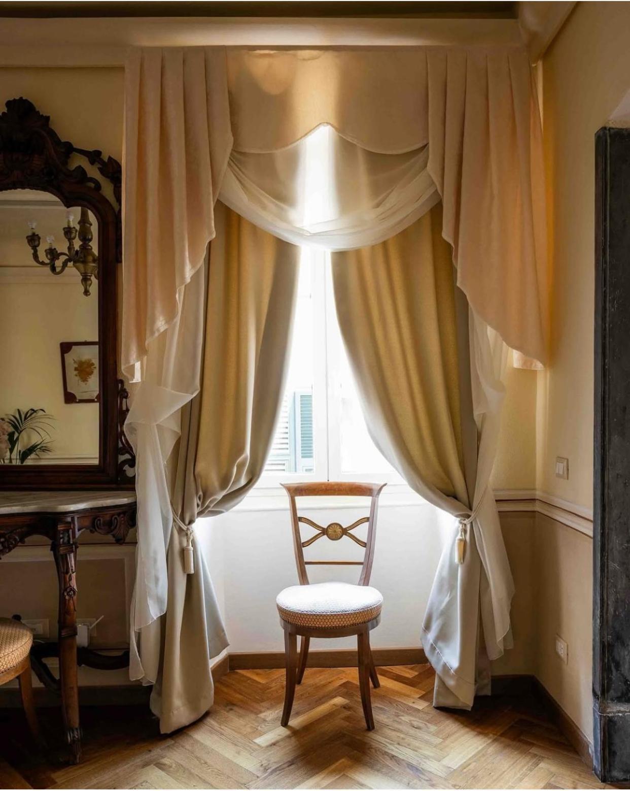 Palazzo Lari Sarzana Hotel Kültér fotó