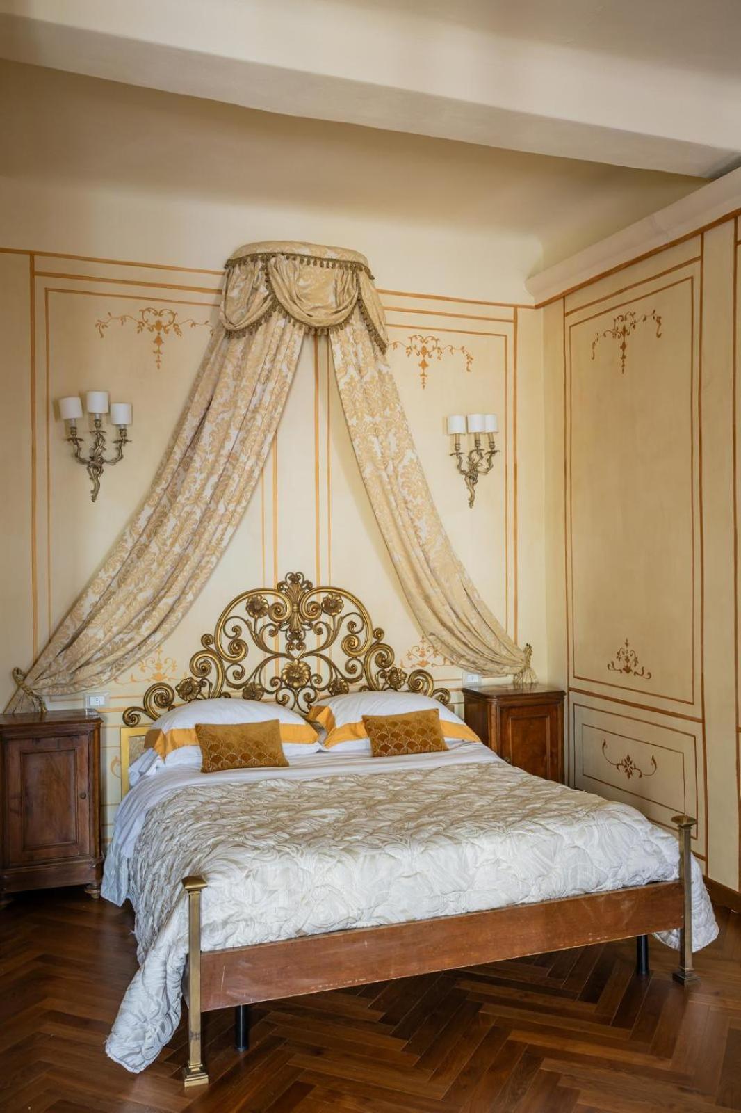 Palazzo Lari Sarzana Hotel Kültér fotó